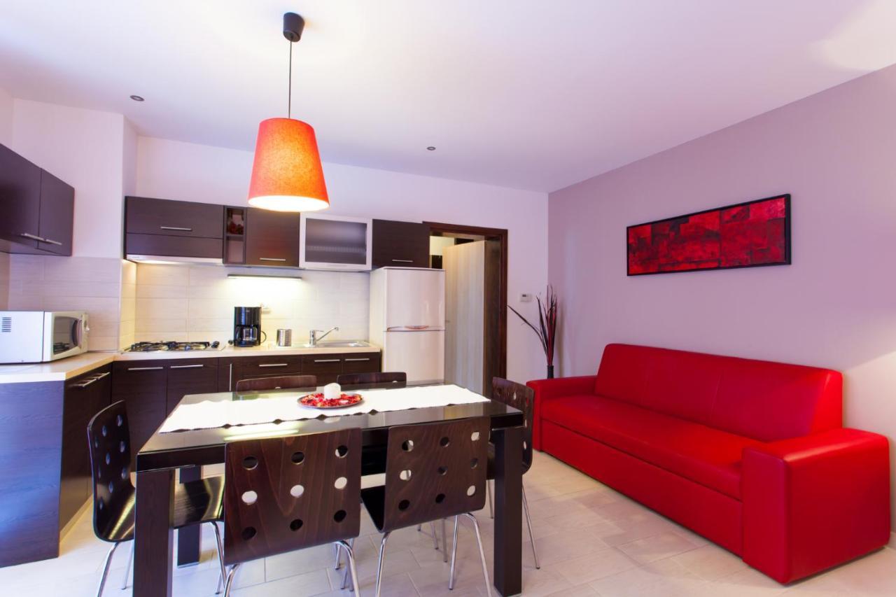 Apartments Banic โปเรช ภายนอก รูปภาพ